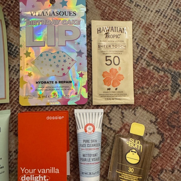 Ouai - Assorted skin care and fragrance - Picture 3 of 4